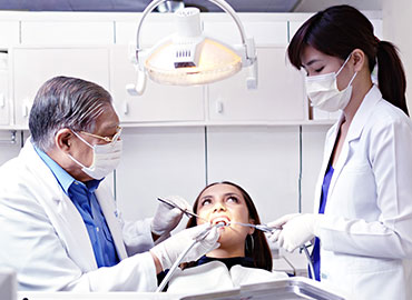 كيف أحافظ على أسناني سليمة وأمنع التسوس؟